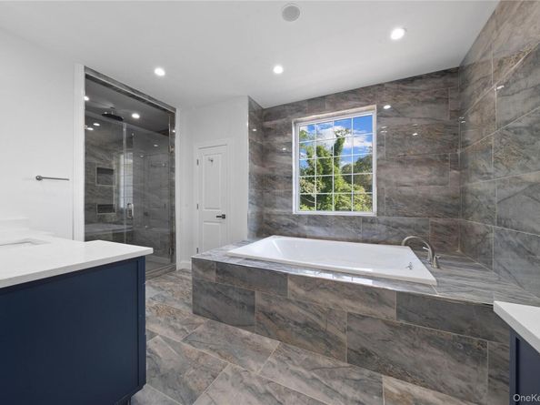 4 Coventry Court, Wheatley Heights NY 11798