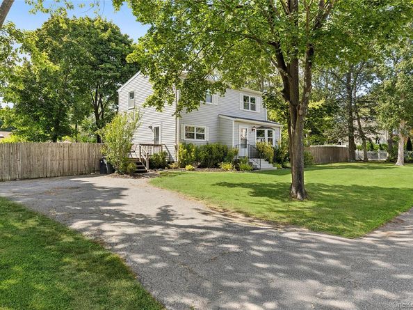 12 Lakeview Drive, Middle Island NY 11953