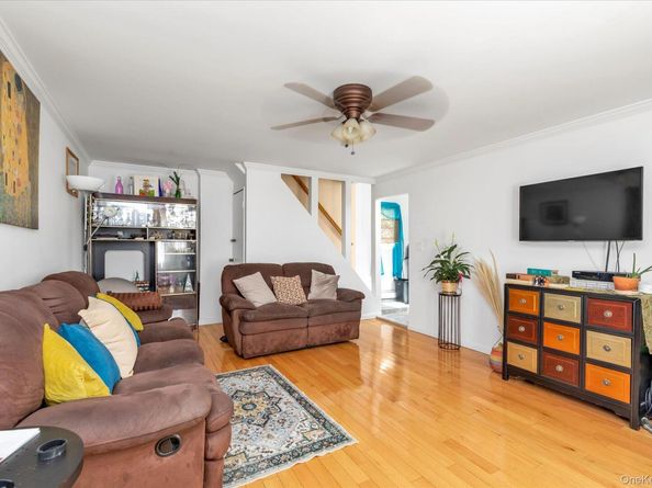 103 Oakley Avenue, Elmont NY 11003