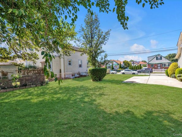 103 Oakley Avenue, Elmont NY 11003