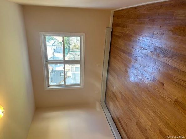 23913 86th Avenue, Bellerose NY 11426