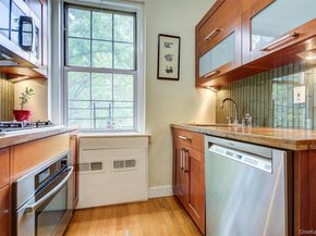 117-01 Park Lane South A6E, Kew Gardens NY 11415
