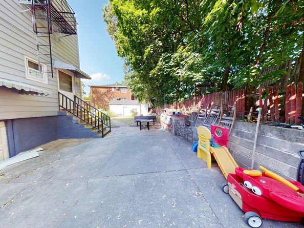 209 Lincoln Avenue, Yonkers NY 10704