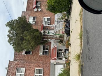 1017 E 229 Street, Bronx,