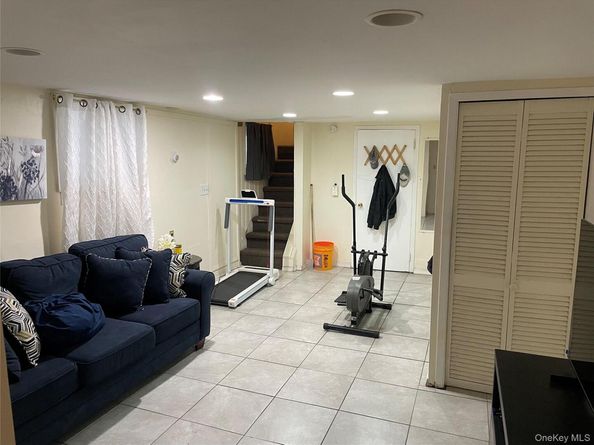 10751 89th Street, Ozone Park NY 11417