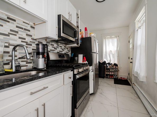 573 Minnieford Avenue, Bronx NY 10464