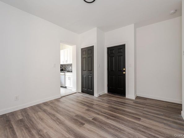 573 Minnieford Avenue, Bronx NY 10464