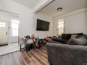 573 Minnieford Avenue, Bronx NY 10464