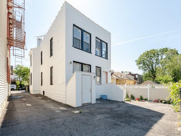 573 Minnieford Avenue, Bronx NY 10464