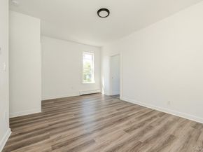 573 Minnieford Avenue, Bronx NY 10464