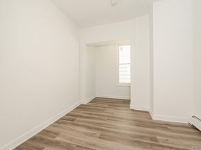 573 Minnieford Avenue, Bronx NY 10464