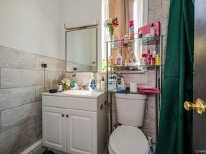 573 Minnieford Avenue, Bronx NY 10464
