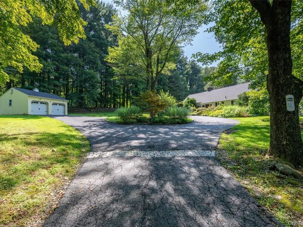 10 Mark Mead Road, Cross River NY 10518