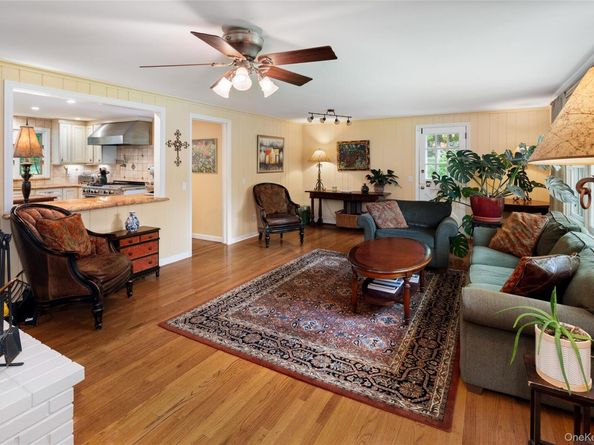 10 Mark Mead Road, Cross River NY 10518