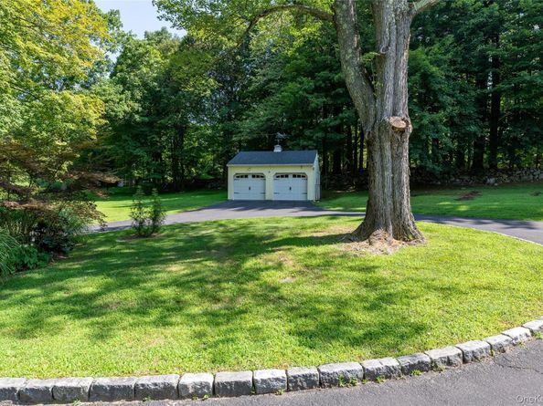 10 Mark Mead Road, Cross River NY 10518