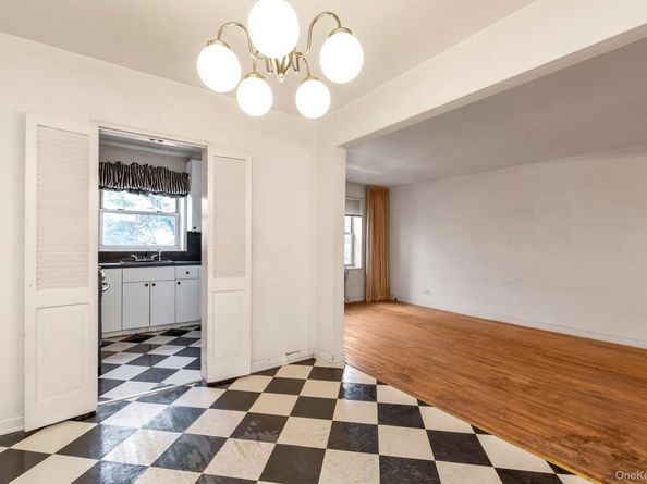 68-61 Yellowstone Boulevard 519, Forest Hills NY 11375