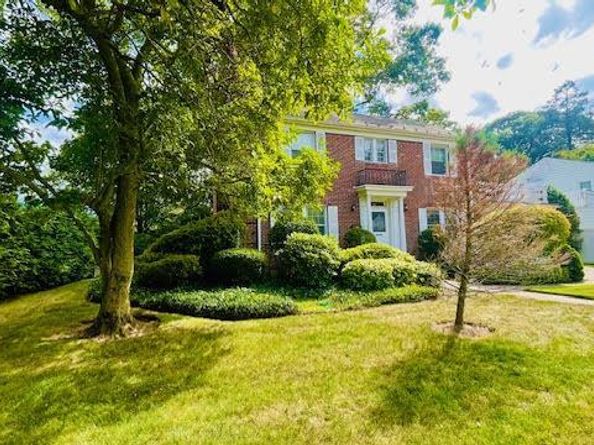 134 Fonda Road, Rockville Centre NY 11570