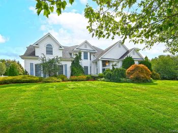 2 Andiron Court
