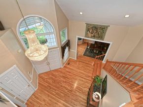 2 Andiron Court, Dix Hills NY 11746
