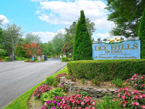 2 Andiron Court, Dix Hills NY 11746