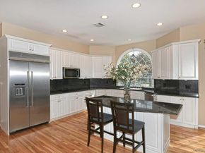 2 Andiron Court, Dix Hills NY 11746