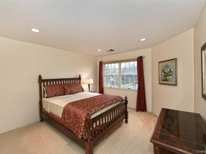 2 Andiron Court, Dix Hills NY 11746