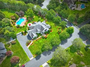 2 Andiron Court, Dix Hills NY 11746