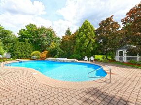 2 Andiron Court, Dix Hills NY 11746