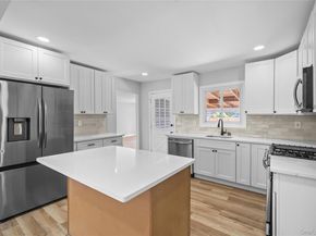 14 21st Avenue, Bay Shore NY 11706