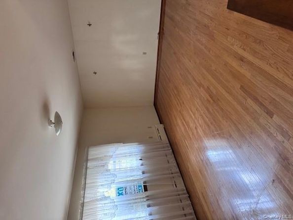 1264 Hobart Avenue, Bronx NY 10461