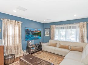 922 N 1st Street, New Hyde Park NY 11040
