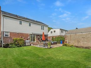 922 N 1st Street, New Hyde Park NY 11040