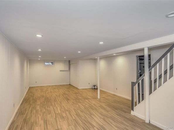 136 N 1st Street, New Hyde Park NY 11040