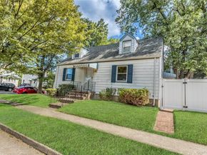 136 N 1st Street, New Hyde Park NY 11040