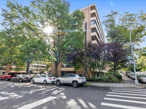 9-05 162 Street 6D, Beechhurst NY 11357