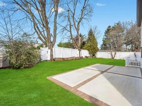 26 Fieldstone Drive, Syosset NY 11791