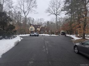 9 Haney Court, Manorville NY 11949