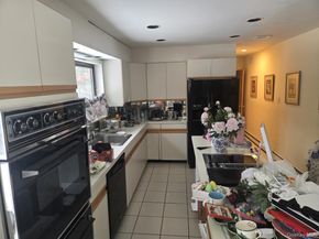 9 Haney Court, Manorville NY 11949