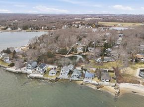 55 Leafy Way, Aquebogue NY 11931
