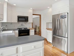 55 Leafy Way, Aquebogue NY 11931