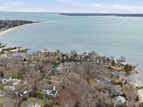 55 Leafy Way, Aquebogue NY 11931