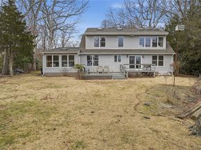 55 Leafy Way, Aquebogue NY 11931