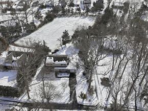 55 Leafy Way, Aquebogue NY 11931