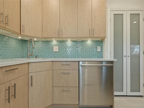 260-55 Union Turnpike B, Glen Oaks NY 11004