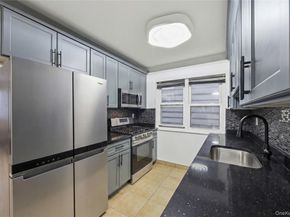 867 Kinsella Street, Bronx NY 10462