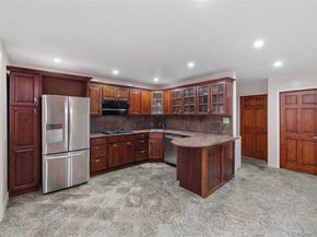 867 Kinsella Street, Bronx NY 10462