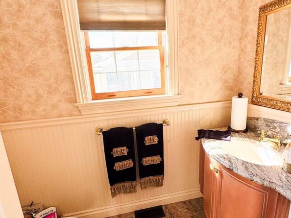 1543 William Street, North Merrick NY 11566