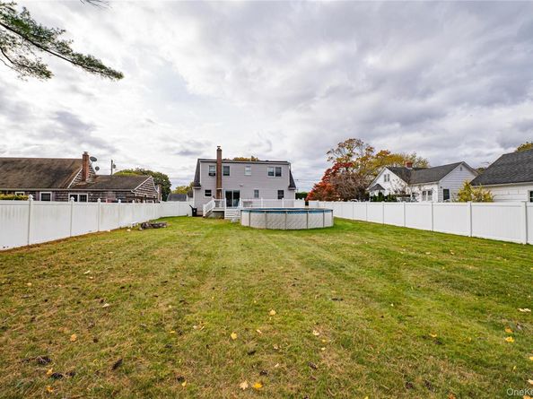 30 Fairway Avenue, Riverhead NY 11901