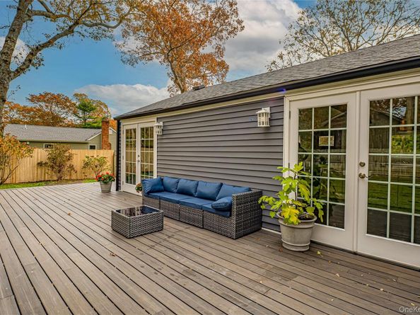 39 Lynncliff Road, Hampton Bays NY 11946