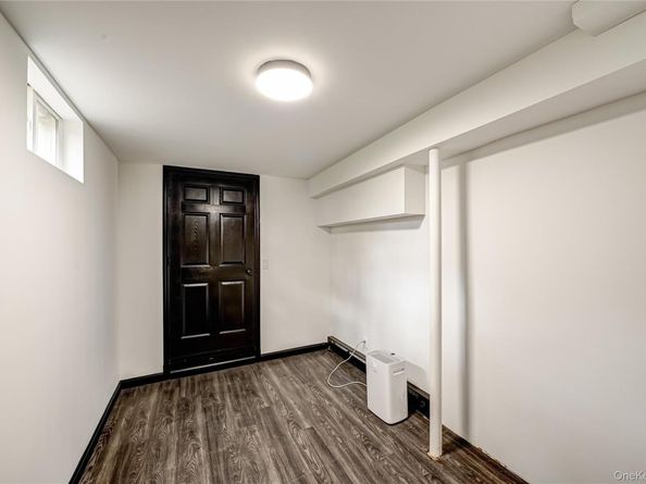 39 Lynncliff Road, Hampton Bays NY 11946